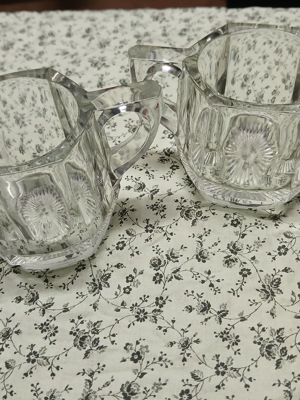 Creamer and Sugar Bowl Set